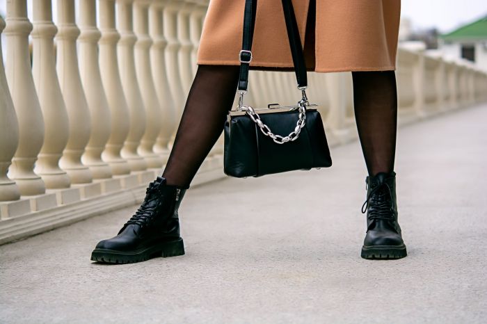 shoe_fashion_shutterstock_2136837525