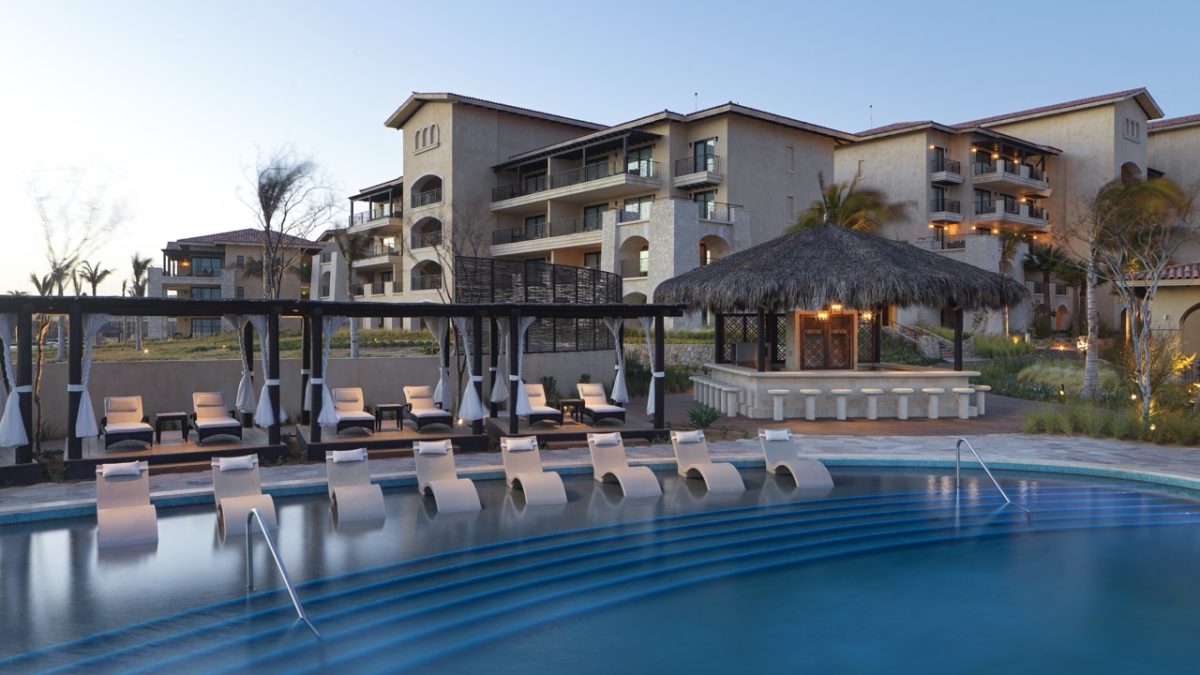 Experience the Culinary Excellence and Scenic Dining at Solmar Hotels & Resorts in Los Cabos