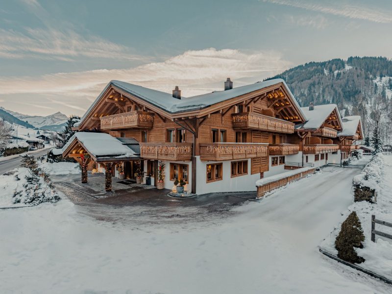 aUltima-Collection-Gstaad-Exterior-13z-4454