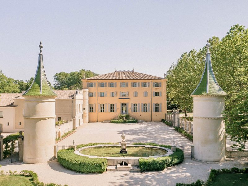 Château de Fonscolombe: A Provençal Escape in Every Season