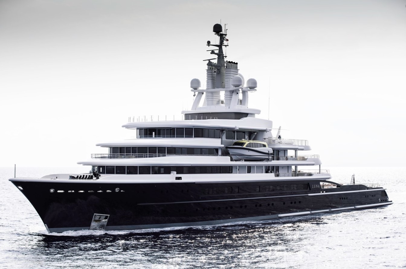lunaYachtlarge_4670021