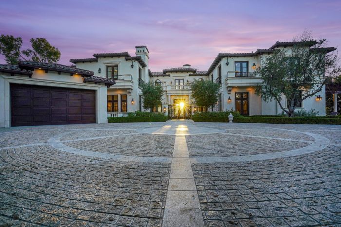 Top 10 Luxury Neighborhoods in the US You Need to Know About