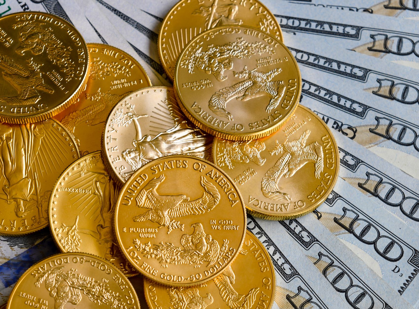 Luxury Assets Beyond Watches and Art: Why High-Net-Worth Investors Buy Gold Coins