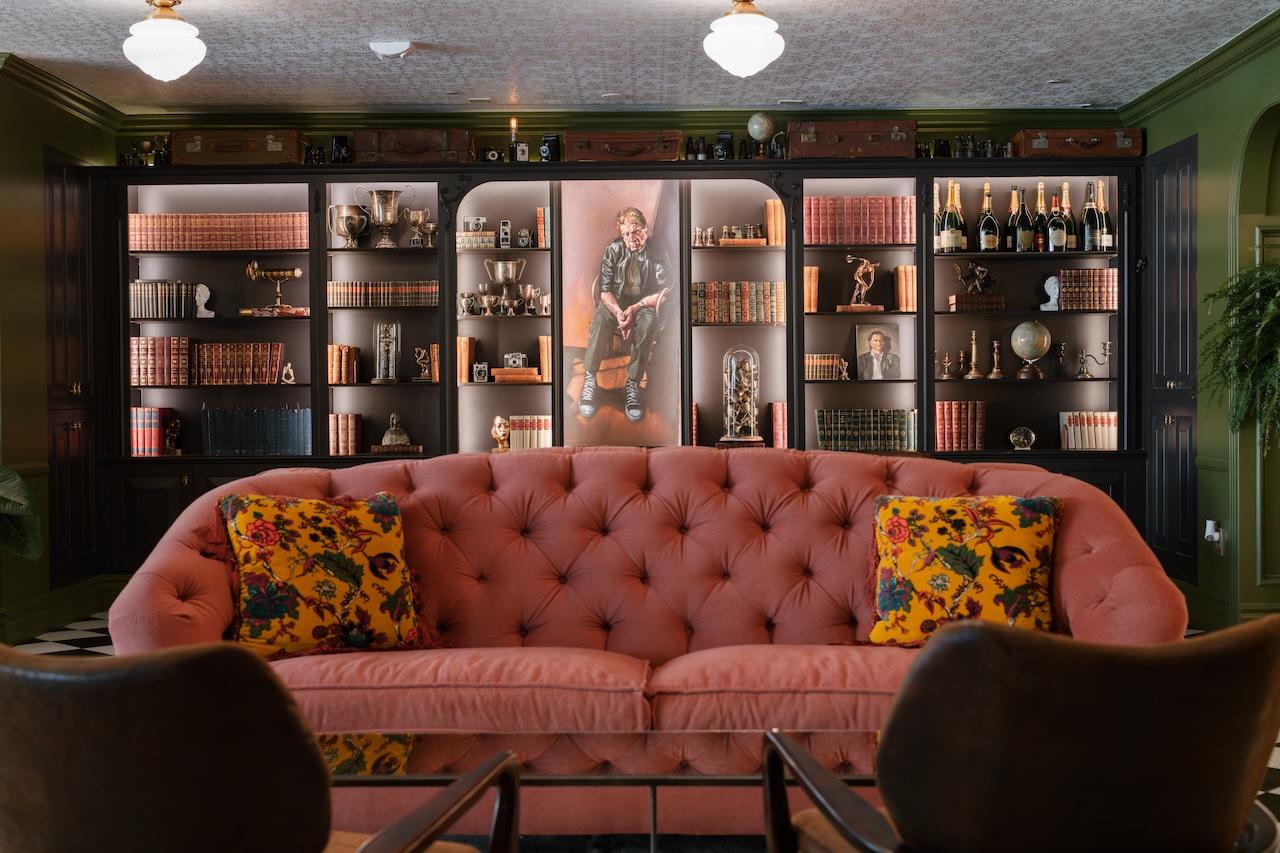 Très LA Bistro & Café Brings Parisian Sophistication to West Hollywood