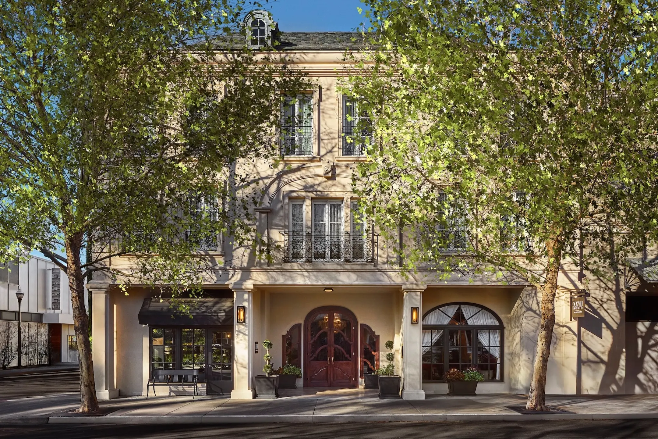 Liora Estate: Healdsburg's Intimate Wine Country Hideaway