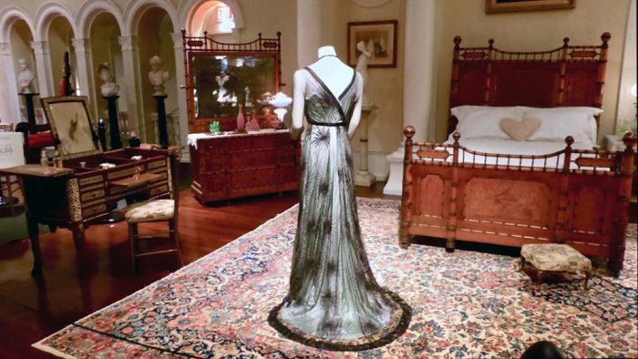  Dressing Downton: Changing Fashion for Changing Times