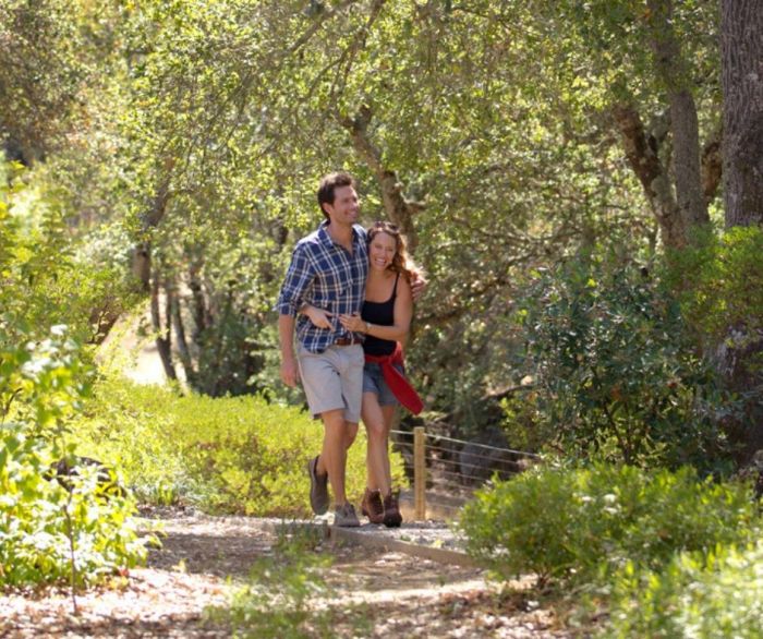 couple hike