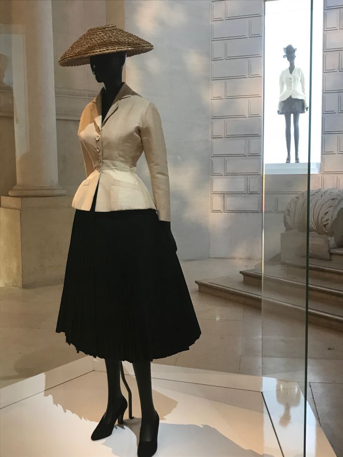 How the Luxurious Silhouettes of Christian Dior's New Look Shook