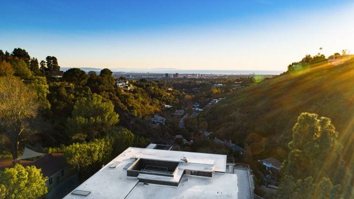 Elementi' In Beverly Hills - It's All About The Views!