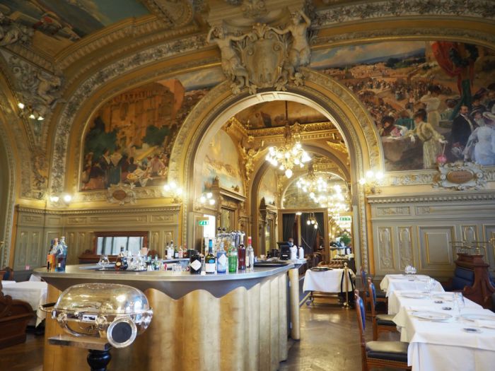 Memorable Epicurean Experiences At Historic Parisian Restaurants
