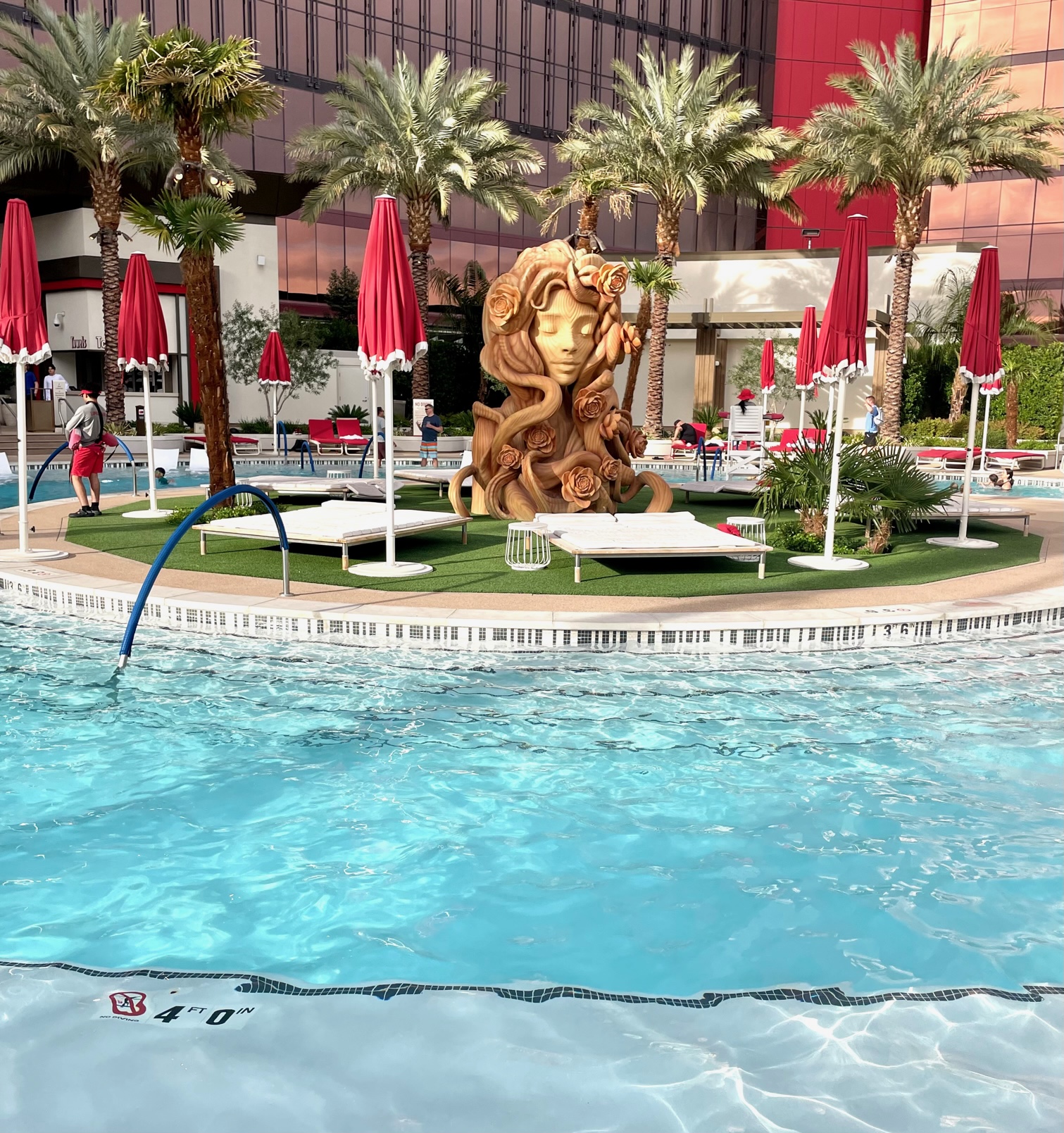 Eat Swim Play At Resorts World Las Vegas Travel Geek Explorer 2769