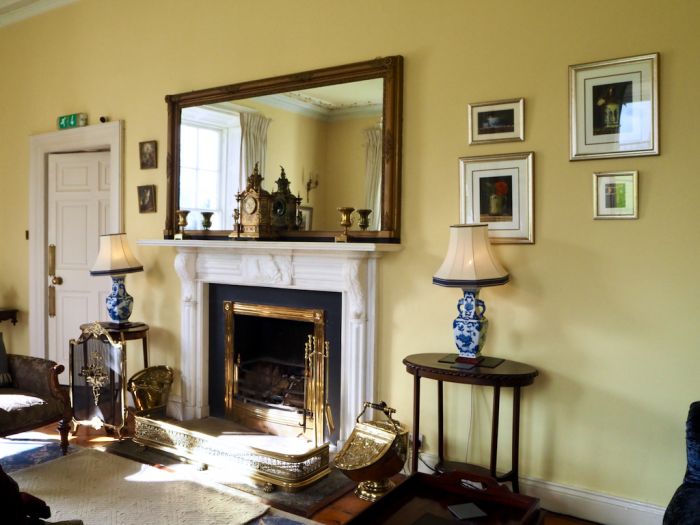 Irish Country House Offers Hearty Traditional Food And Vintage Decor