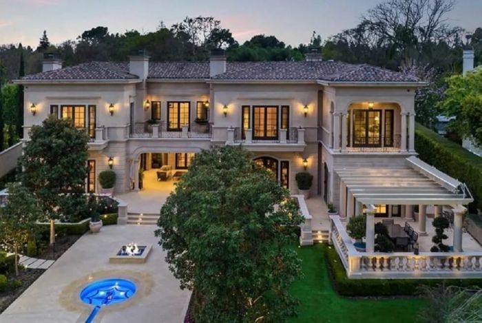 See Inside Rod Stewart's L.A. Mansion Listed for $70 Million