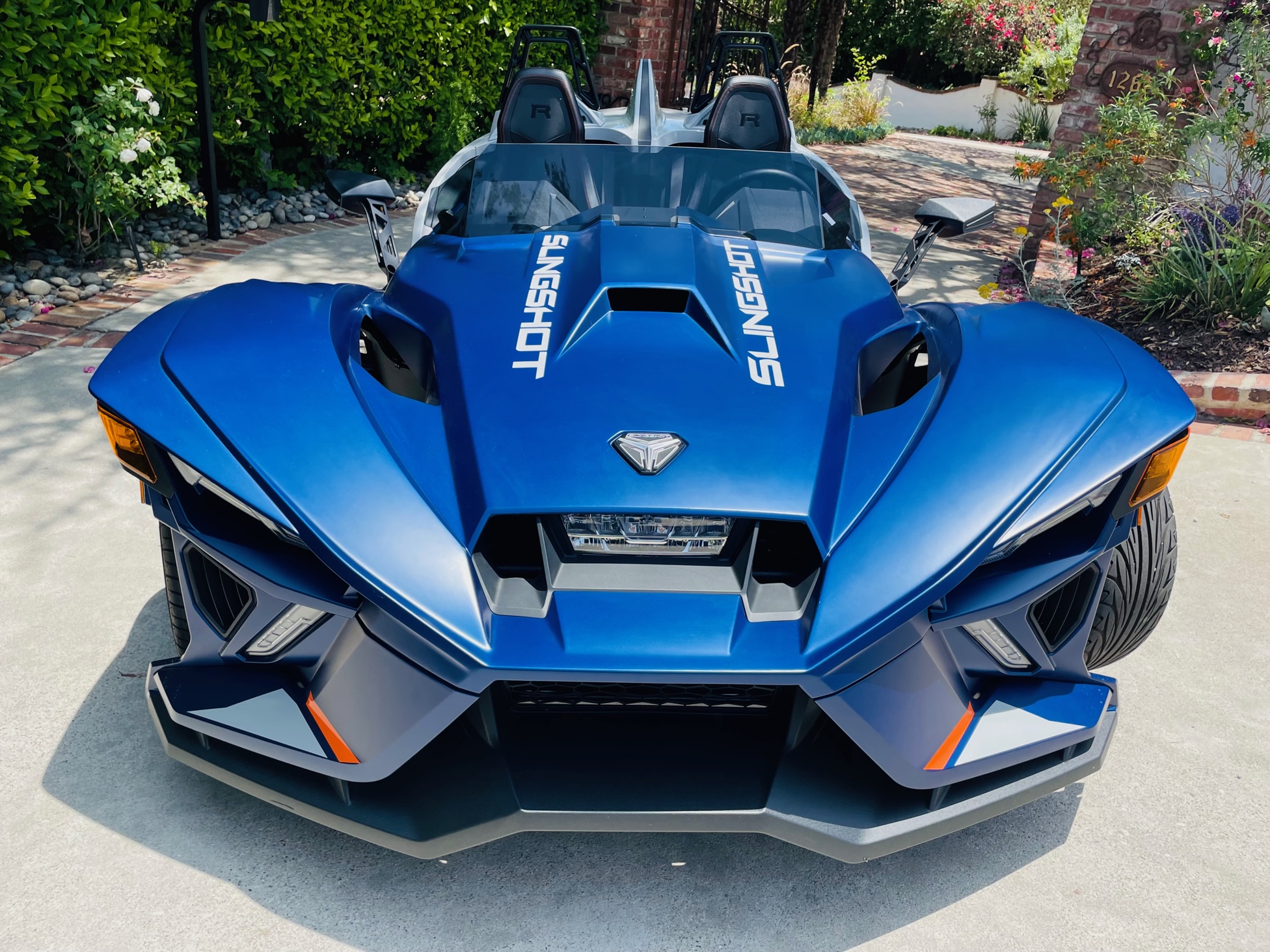 Slingshot sports outlet car