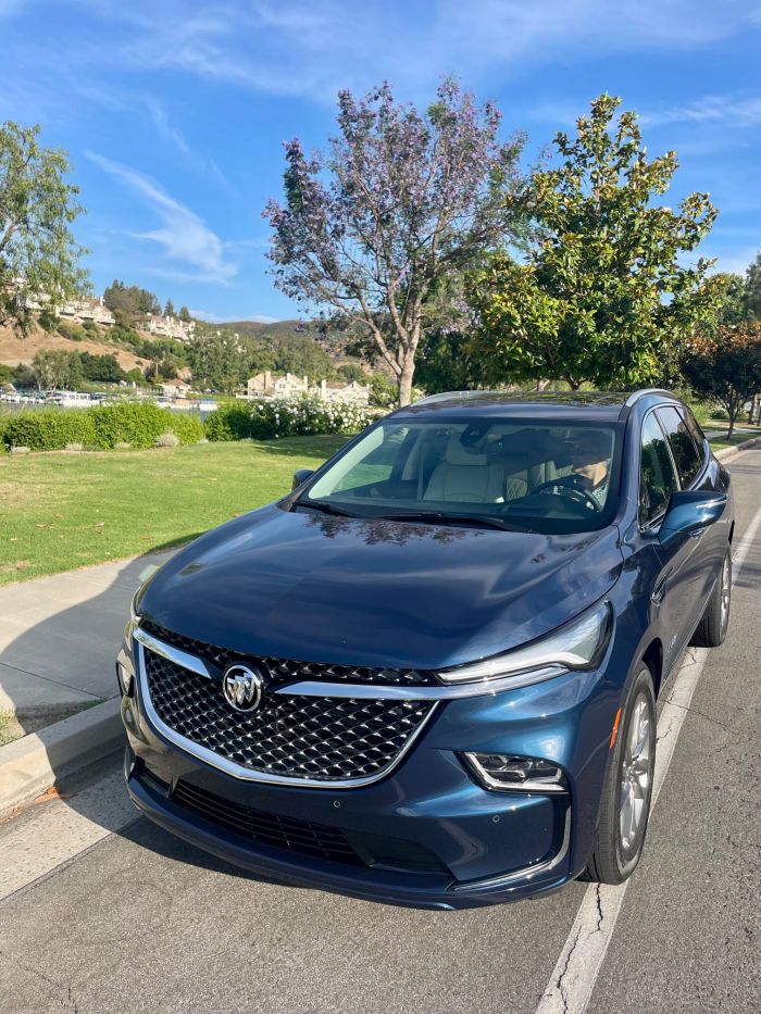 The Futuristic 2024 Buick Enclave Avenir