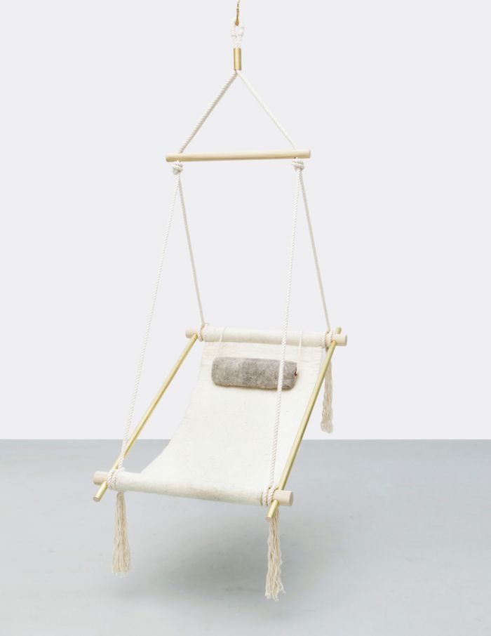 Ovis Hanging Chair Ladies & Gentlemen Studio