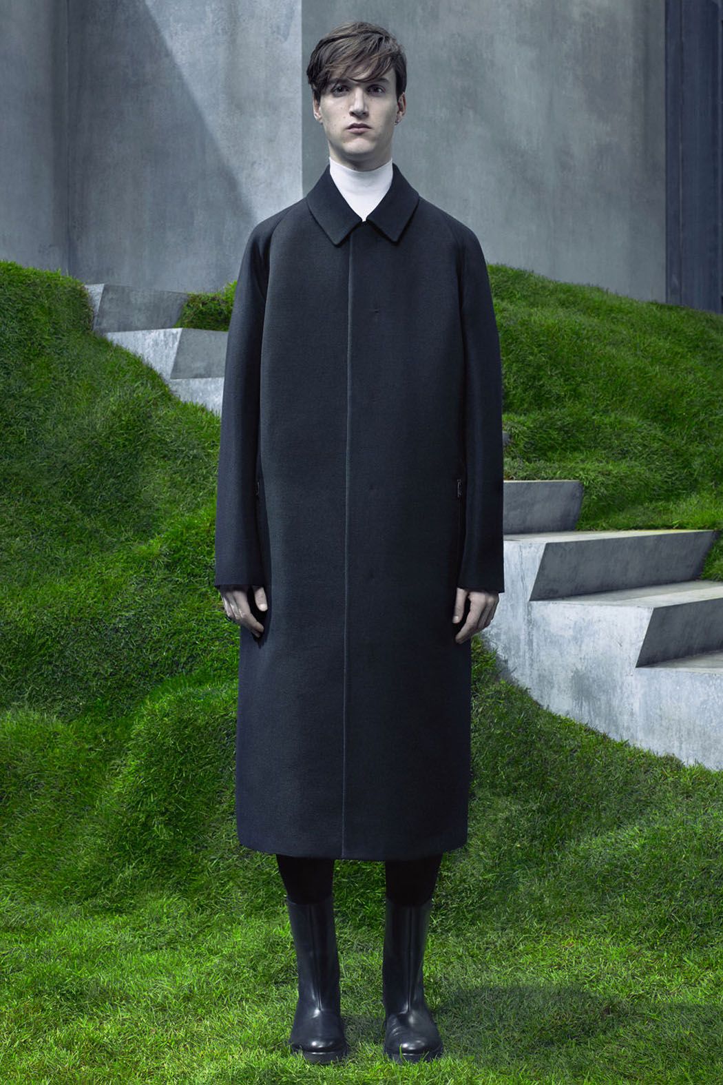 Alexander Wang Designs for Balenciaga, Finding a Minimalist Balance ...