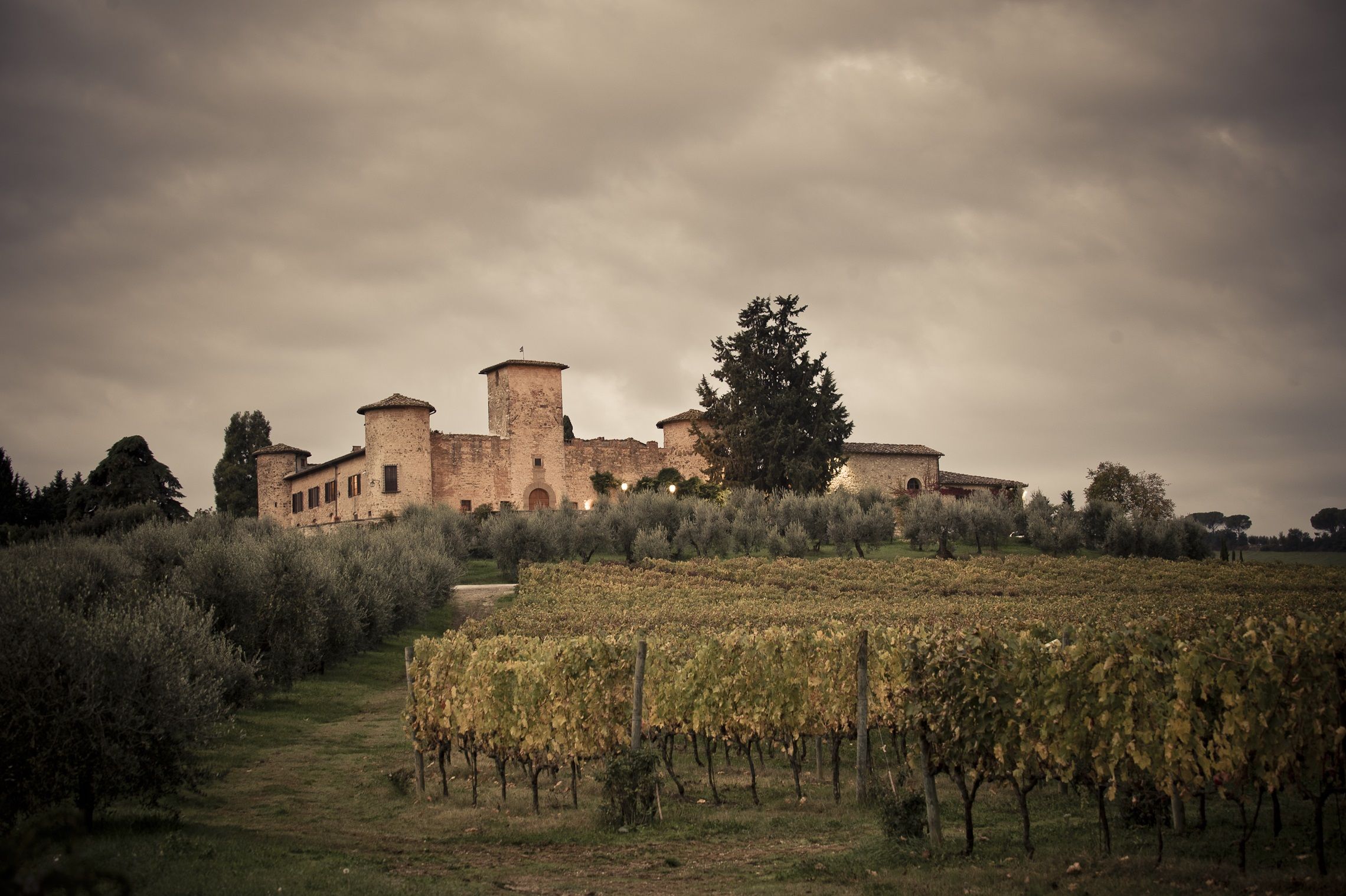 Visit a Tuscan Castle Where Michelangelo Sought Inspiration: Castello ...