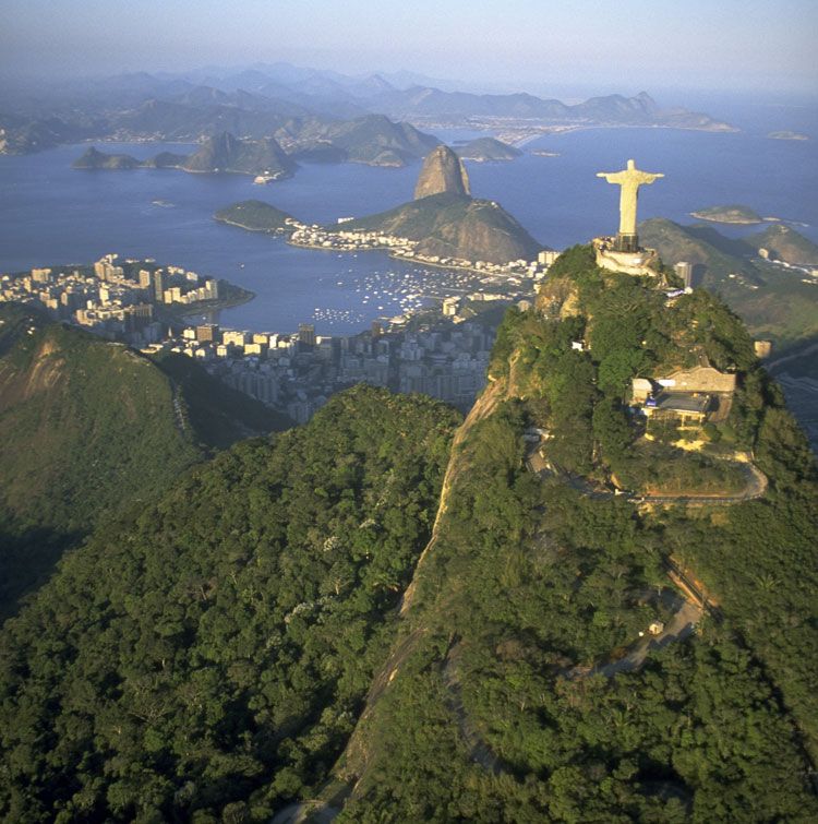 Rio De Janeiro Christ the Redeemer Statue