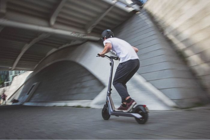 Alt-text: Benefits of electric scooters