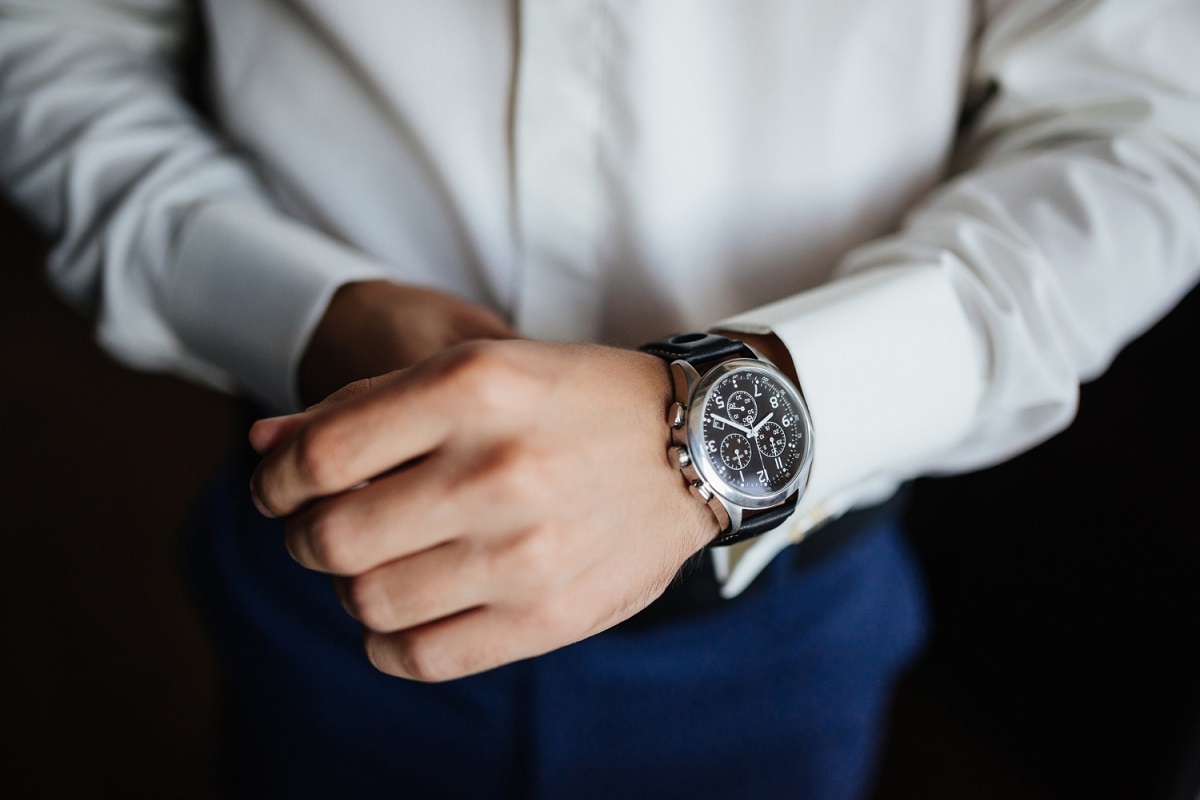 Round Hublot watch, For Formal