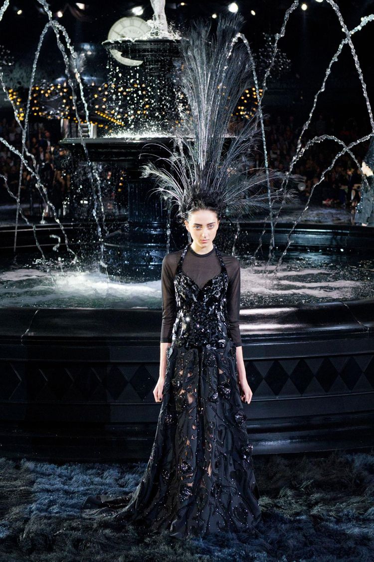 Louis Vuitton RTW Spring 2014: Bold Excessive Luxury