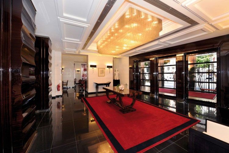 The lobby of the Grand Hotel Via Veneto
