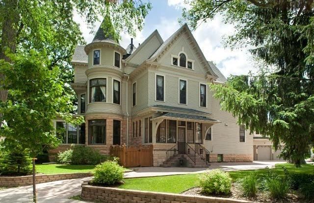 mary tyler moore show house for sale