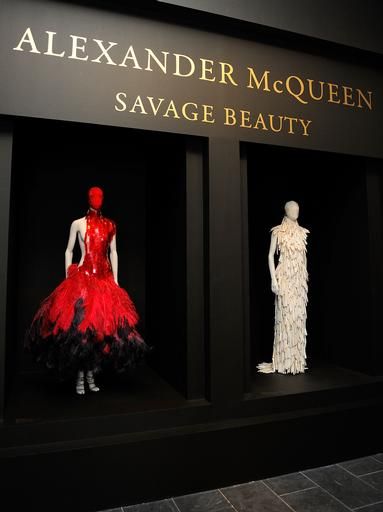 Video Alexander McQueen Savage Beauty The Metropolitan Museum of Art, New  York 