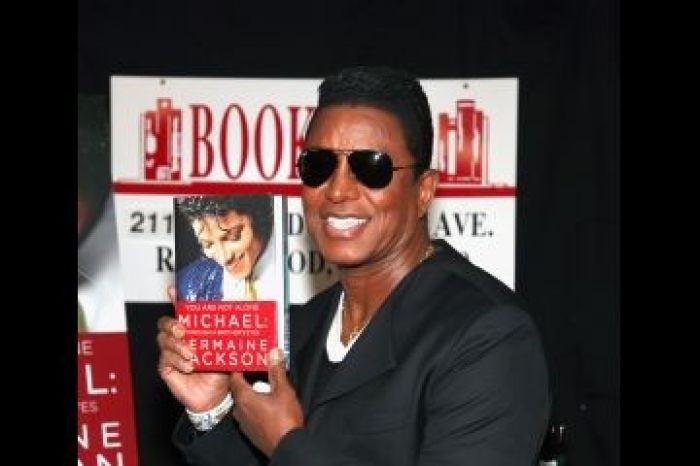 Jermaine Jackson promoting his book