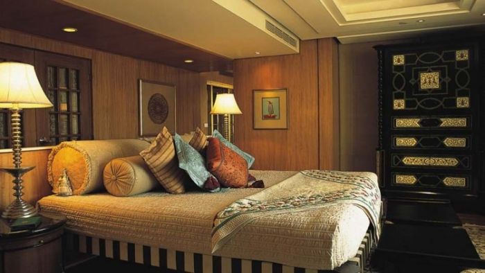The Luxury Kohinoor Suite
