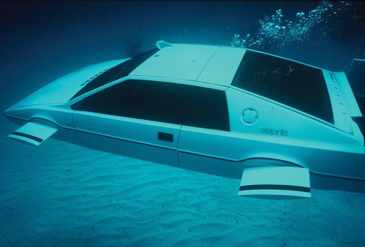 James Bond's Famous Lotus Submarine Ready for Auction
