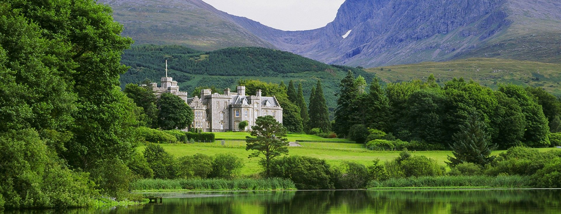 The Inverlochy Castle Hotel iswidely considered one of the worl
