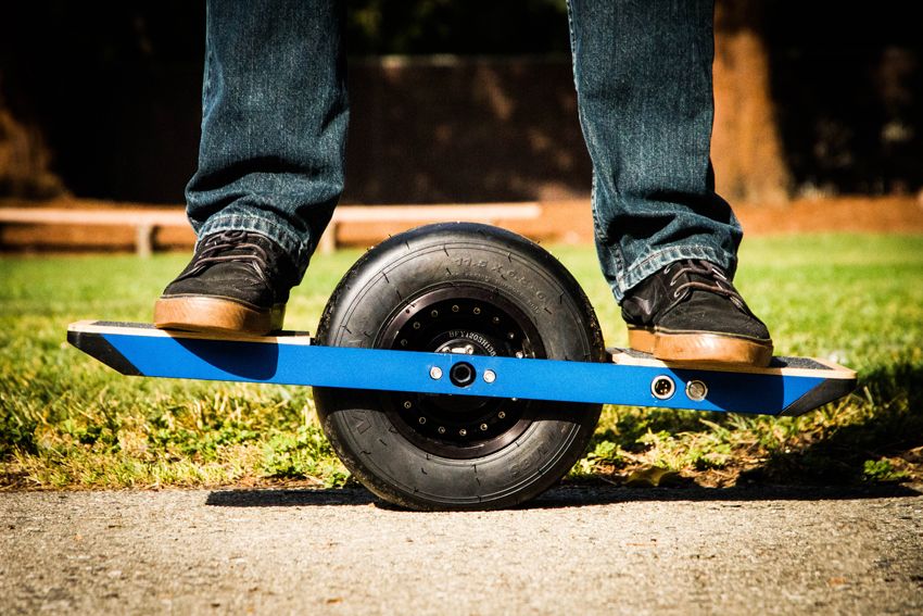 Self-Balancing Onewheel Electric Skateboard
