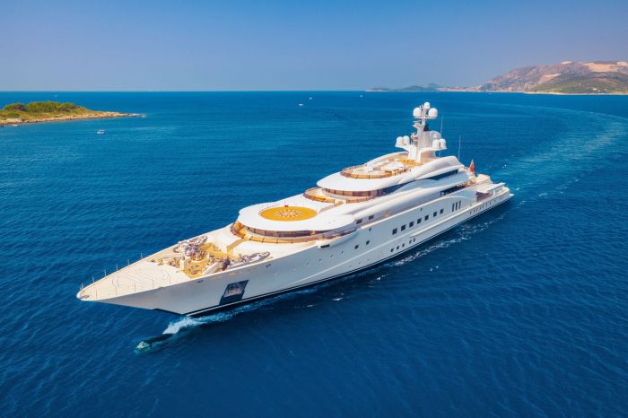 biggest yacht length