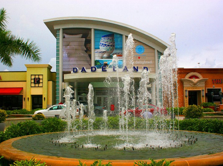 Florida Memory • Fountain at the Dadeland Mall in Miami.